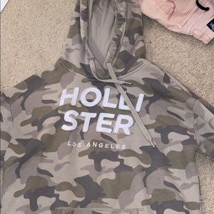 hollister camo hoodie